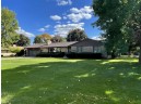 2512 Crestview Dr, Beloit, WI 53511