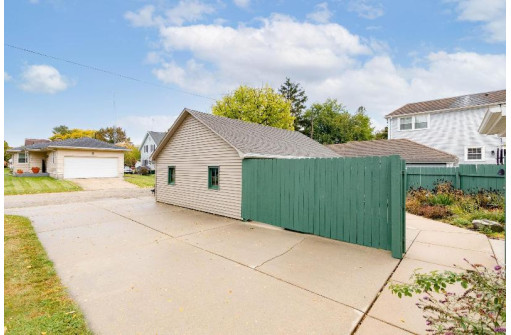 314 Roosevelt St, Fort Atkinson, WI 53538