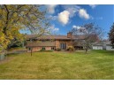 4539 Stonewood Dr, Middleton, WI 53562-4209