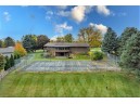 4539 Stonewood Dr, Middleton, WI 53562-4209