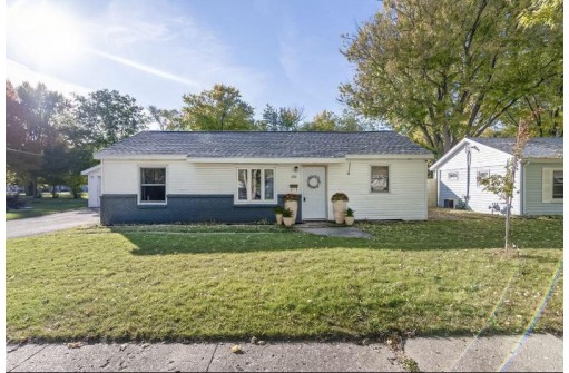 1730 S Marion Ave, Janesville, WI 53546