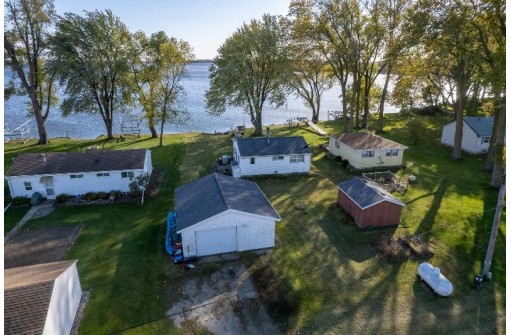 W9543 Stone Ledge Rd, Beaver Dam, WI 53916