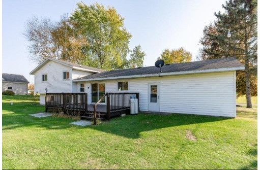 W7810 Star Court Rd, Pardeeville, WI 53954