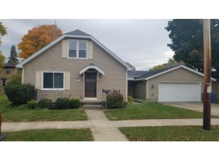 307 S 6th St Watertown, WI 53094-4633