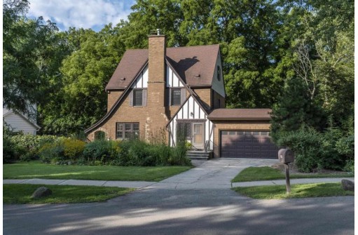 1138 Shorewood Blvd, Madison, WI 53705