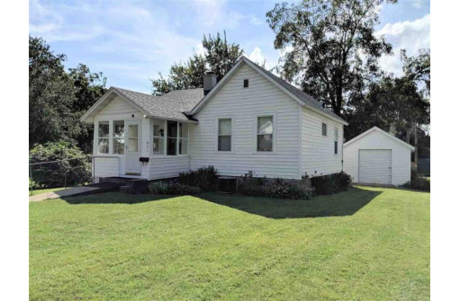 931 S Beaumont Rd, Prairie Du Chien, WI 53821