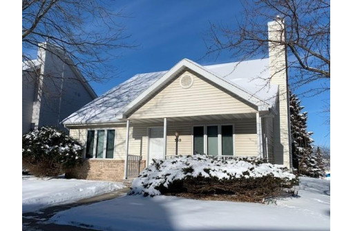 330 Harbour Town Dr, Madison, WI 53717