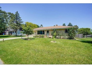 805 Miller Dr Oregon, WI 53575