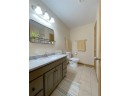 2113 Shafer Dr, Fitchburg, WI 53711