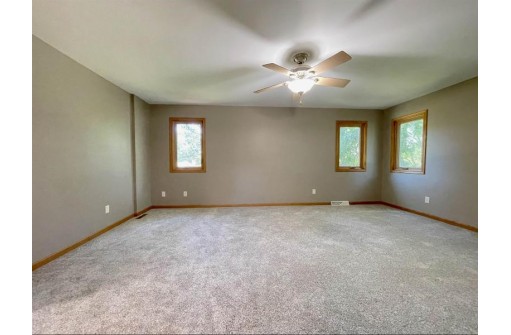 2113 Shafer Dr, Fitchburg, WI 53711