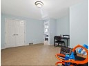 9406 Eagle Nest Ln, Middleton, WI 53562