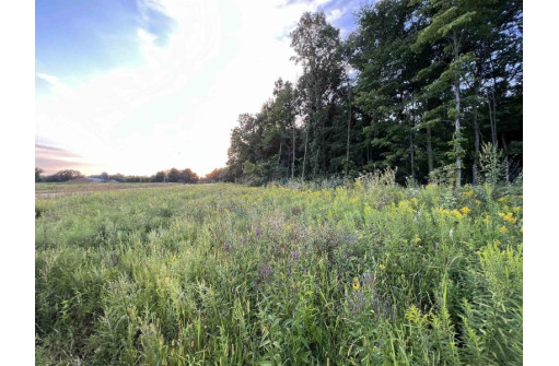 22 AC Hwy 127, Portage, WI 53901