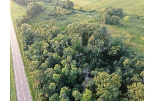 22 AC Hwy 127, Portage, WI 53901