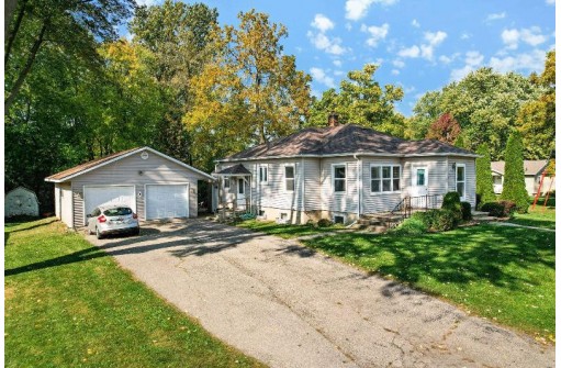 320 N Stevenson St, DeForest, WI 53532