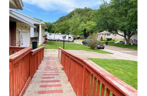 137 Pedretti Pky, Prairie Du Chien, WI 53821