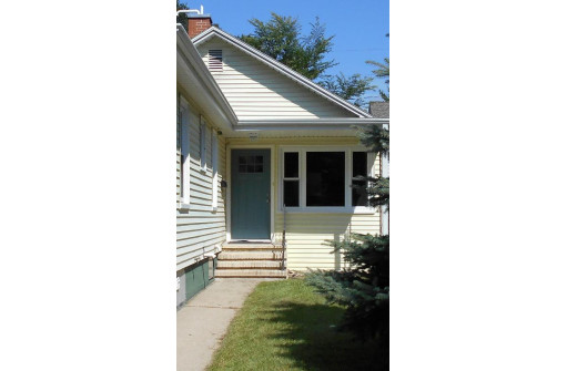 1018 Madison St, Sauk City, WI 53583