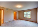 3075 Wyndham Dr, Sun Prairie, WI 53590