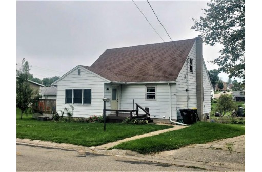 410 S Harrison St, Lancaster, WI 53813-1903