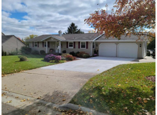 442 Waveland Rd Janesville, WI 53548