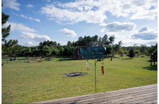 W5575 Bills Ln, Necedah, WI 54646