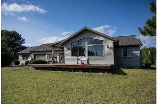 W5575 Bills Ln, Necedah, WI 54646