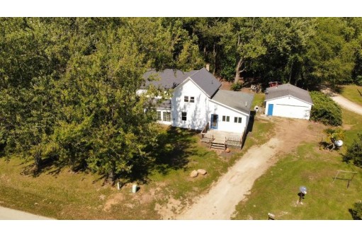 W8190 Phillips Rd, Poynette, WI 53955