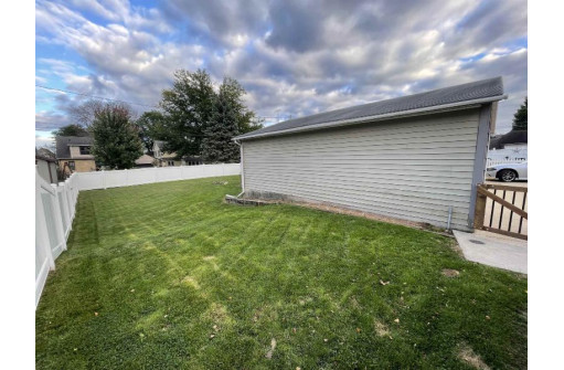 419 S Watertown St, Waupun, WI 53963