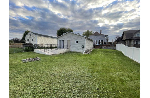 419 S Watertown St, Waupun, WI 53963