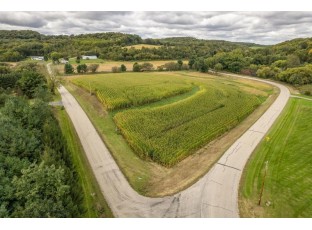 40.90 +/- Kinnamon Rd Reedsburg, WI 53959