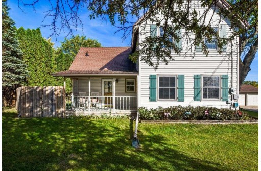 3072 Larsen Rd, Madison, WI 53711