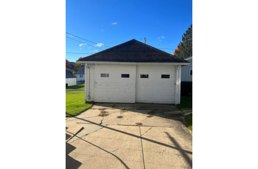 1175 Clover St, Plain, WI 53577