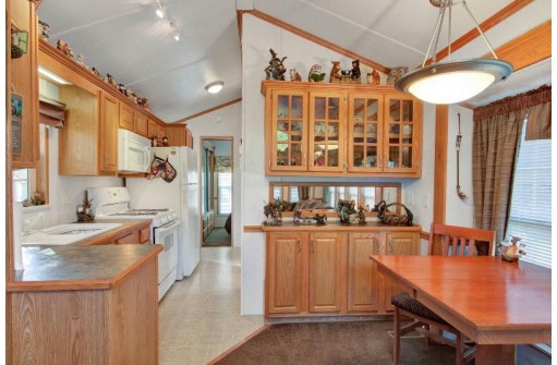 416 Sir Winston Tr, Nekoosa, WI 54457