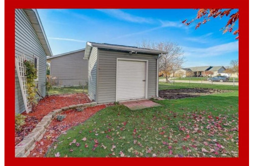 2715 W Burbank Ave, Janesville, WI 53546