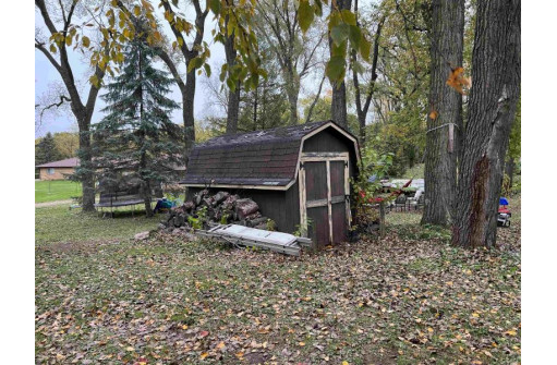 1400 Olde Sawmill Rd, Baraboo, WI 53913