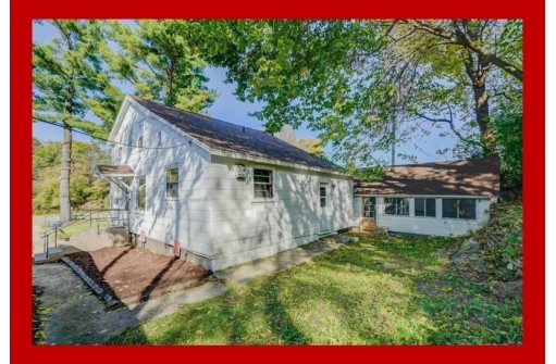 217 N Division St, Stoughton, WI 53589