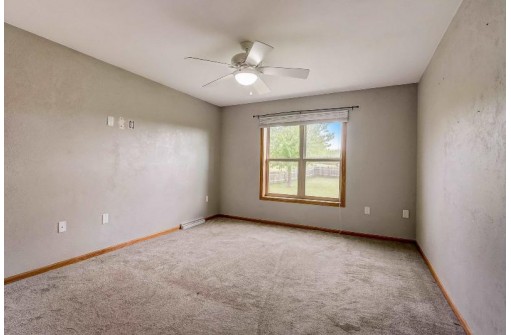 239 S Musket Ridge Dr, Sun Prairie, WI 53590