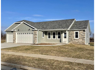 726 Forest Edge Dr Mazomanie, WI 53560