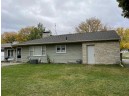 833 N Oakhill Ave, Janesville, WI 53548