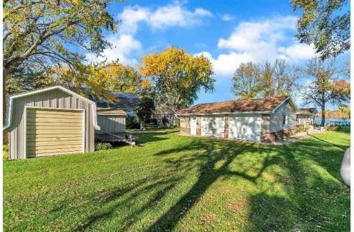 W11102 Glen Dr, Beaver Dam, WI 53916