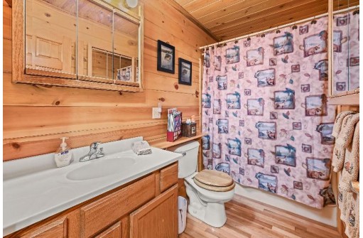 1391 Rapids Tr, Nekoosa, WI 54457