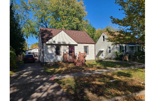 2618 Coolidge St, Madison, WI 53704