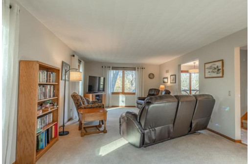 W4624 Richland Rd, Monroe, WI 53566