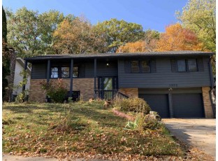 1322 Woodvale Dr Madison, WI 53716