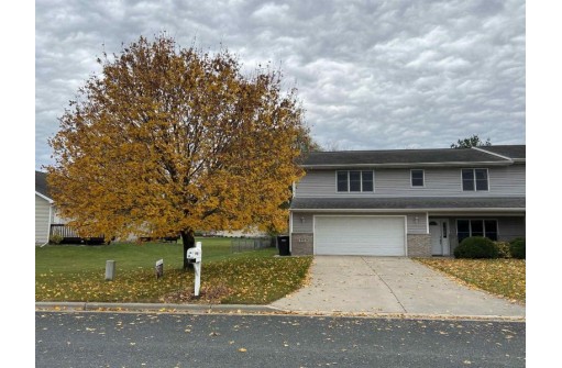 401 David Cir, Arena, WI 53503