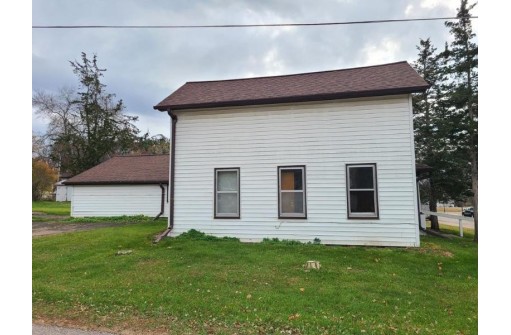 107 N East St, La Valle, WI 53941