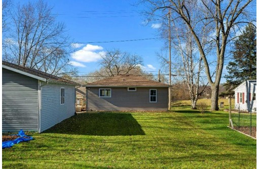 445 N Jefferson St, Whitewater, WI 53190