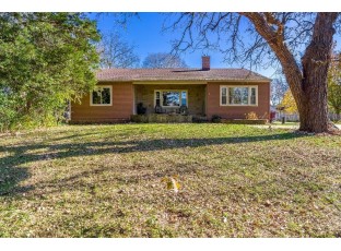 2575 S Riverside Dr Beloit, WI 53511