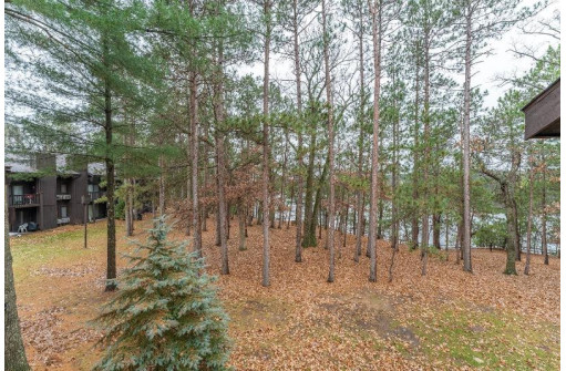 8 Oak Tr, Wisconsin Dells, WI 53965