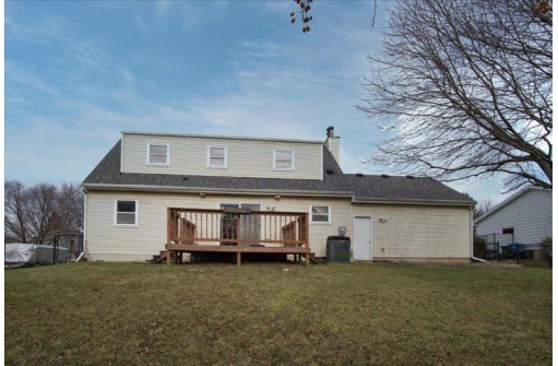 5737 Williamsburg Way, Fitchburg, WI 53719