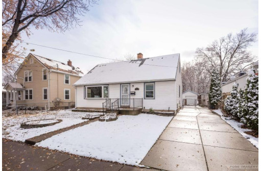 1713 Winchester St, Madison, WI 53704